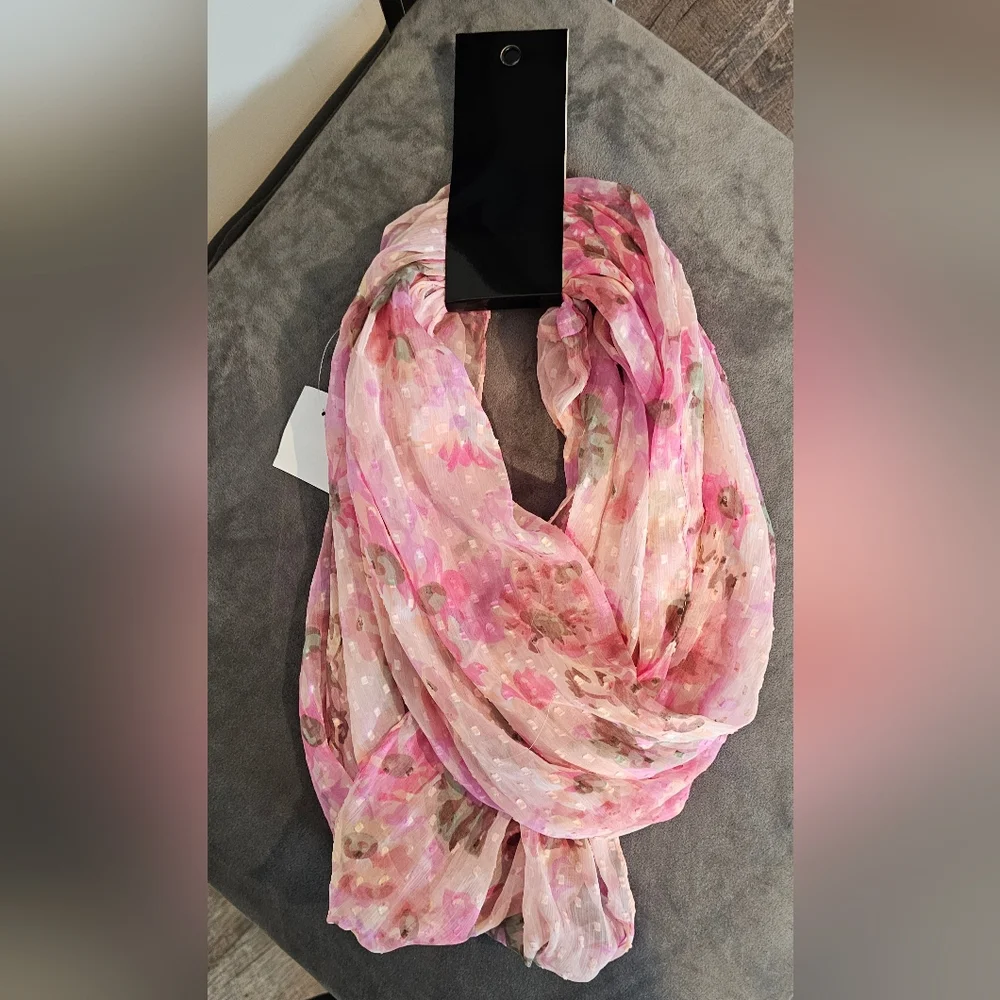 *NWT* Infiniti Scarf